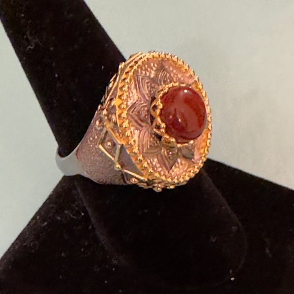 VTG Sterling Silver Red Coral Gold Oxidized “Star Sombrero” Ring - size 7.75 - Picture 3 of 4